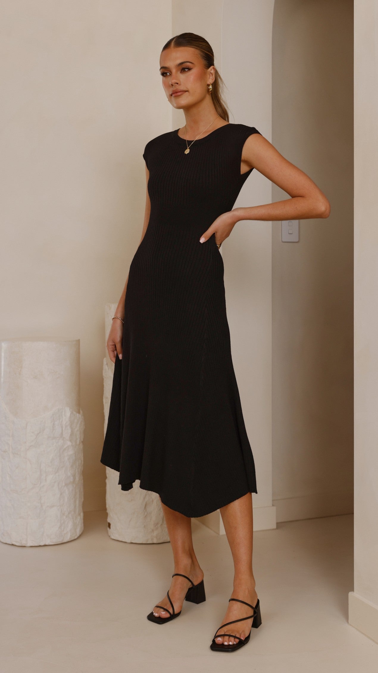 Seona Knit Midi Dress - Black